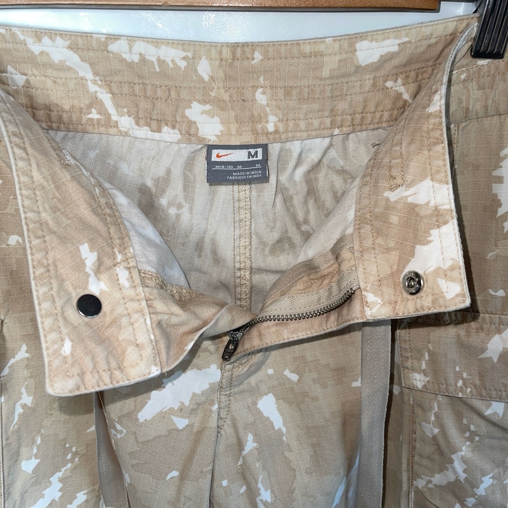 Nike Beige White Camo Cargo‎ Utility Capris Size Medium 8-10 - Picture 4 of 6
